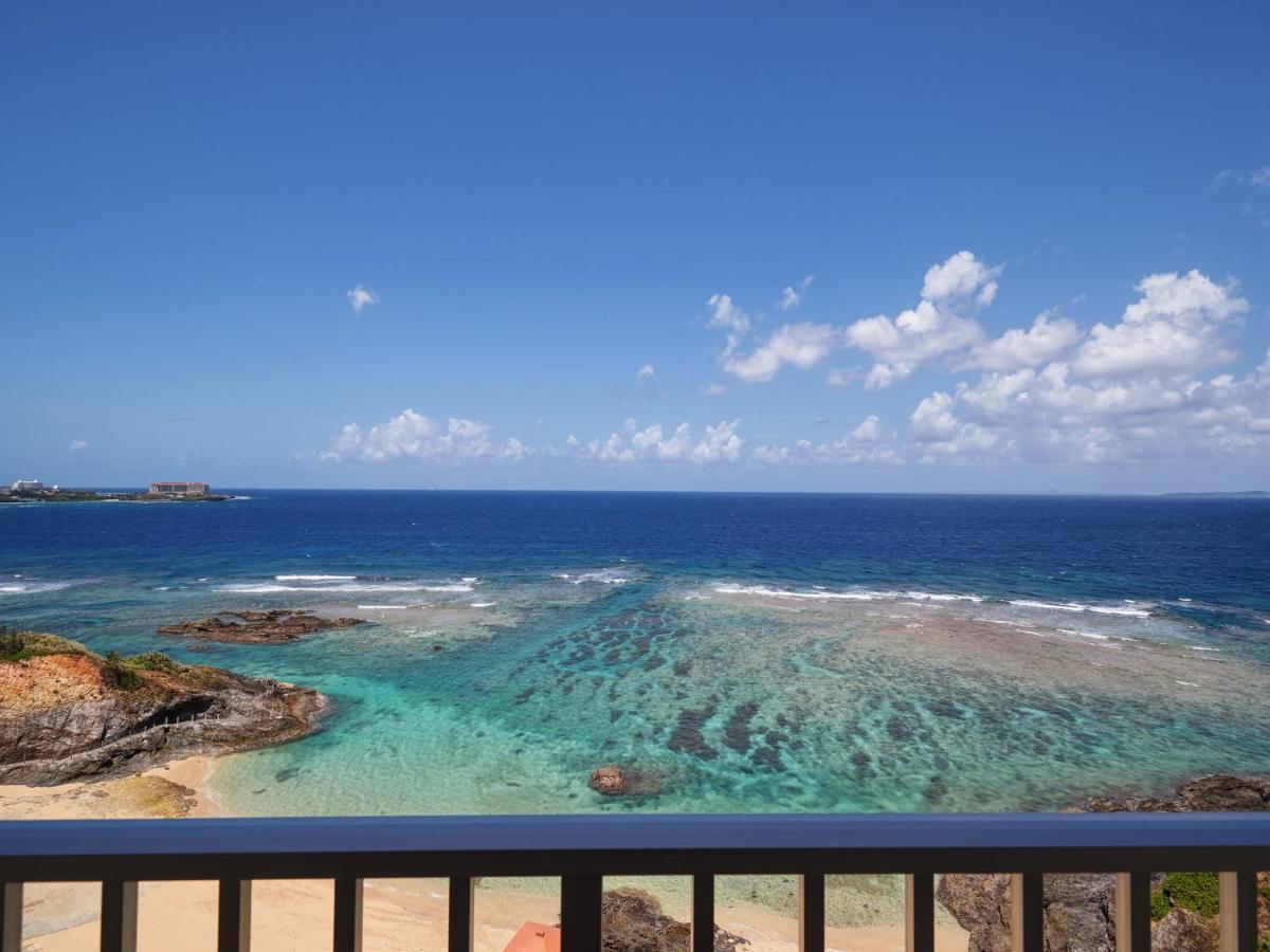 Hotel Miyuki Beach Onna Esterno foto